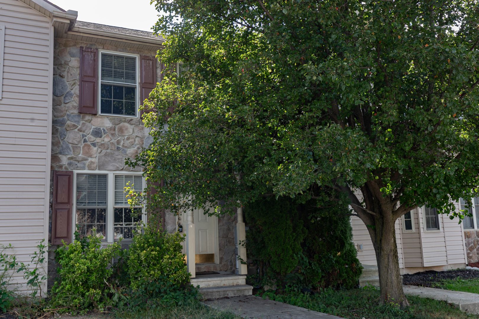 2 Bed, 1.5 Bath Townhome in Inwood, WV