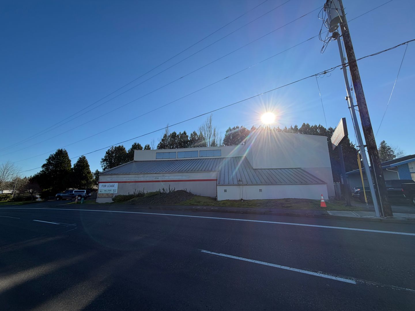 2120 E Powell BLVD, Gresham, OR 97080