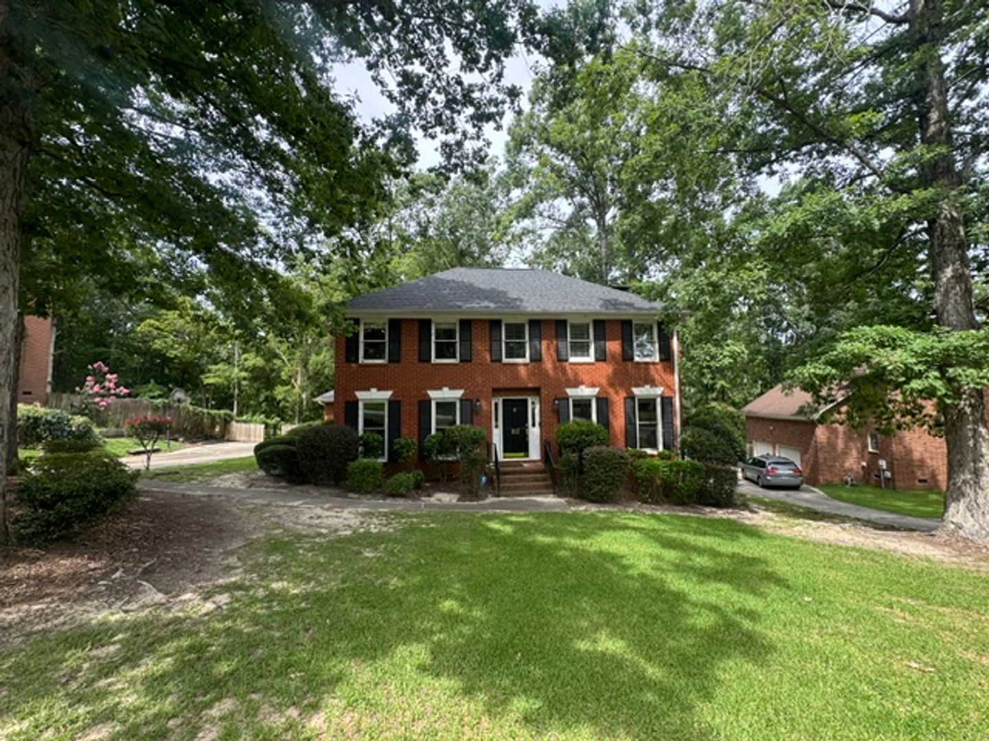 Martinez House: 483 Cambridge Way