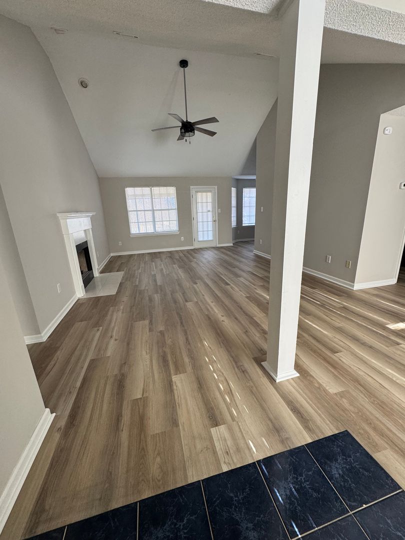 Grovetown House: 438 Madison Street