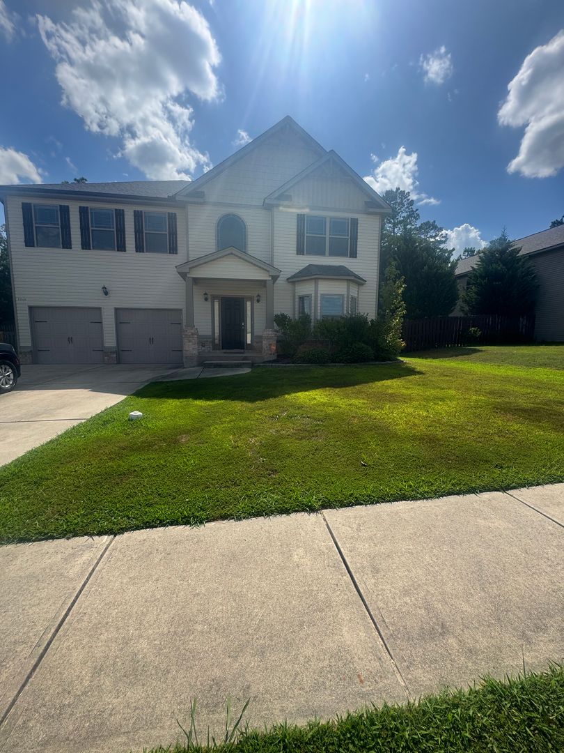 Augusta House: 2775 Huntcliffe Drive