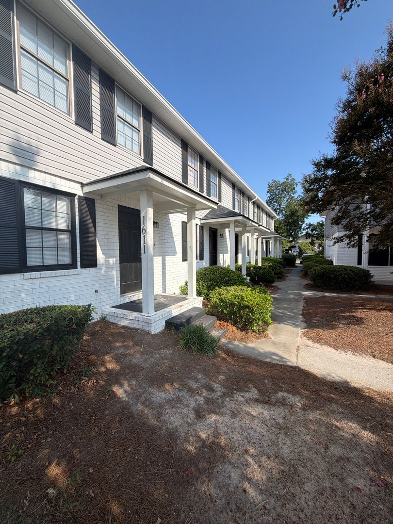Augusta Apartment: 1605 Parnell Street