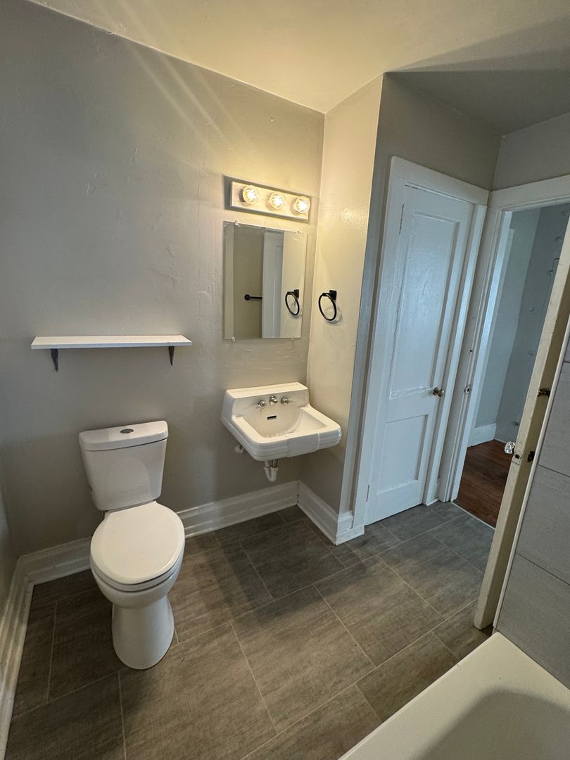 Augusta House: 1526 Heath Street