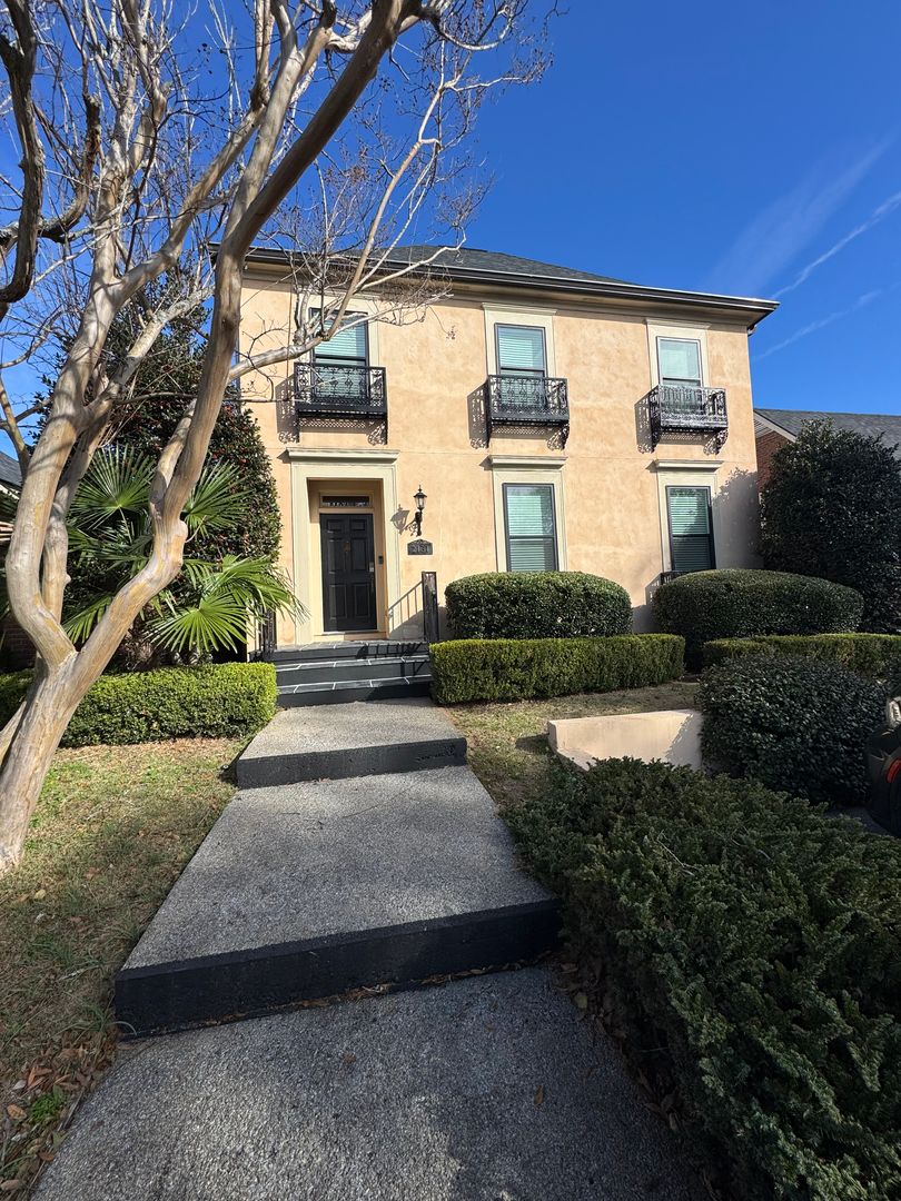 Augusta House: 2131 Ansley Place