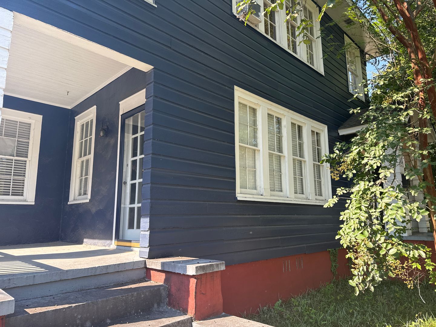 AUGUSTA House: 2312 CENTRAL AVENUE