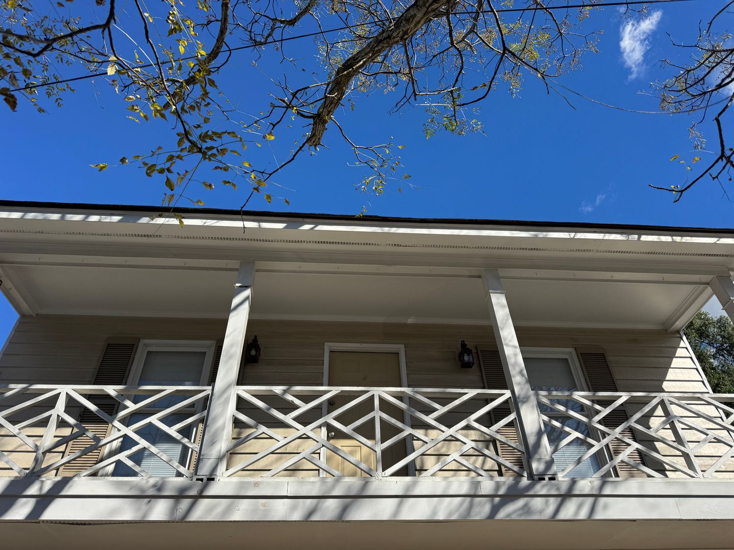 Augusta Apartment: 2198 Central Avenue