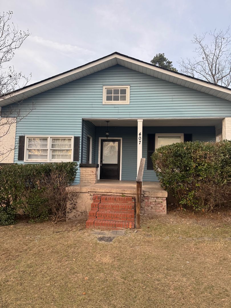 North Augusta House: 407 West Forest Avenue