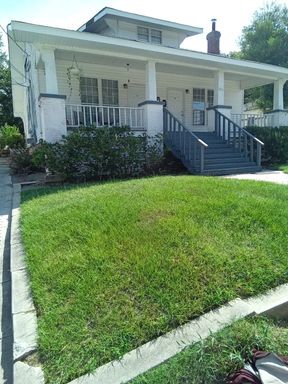 Half off the first months rent! One bed one bath studio – photo 1