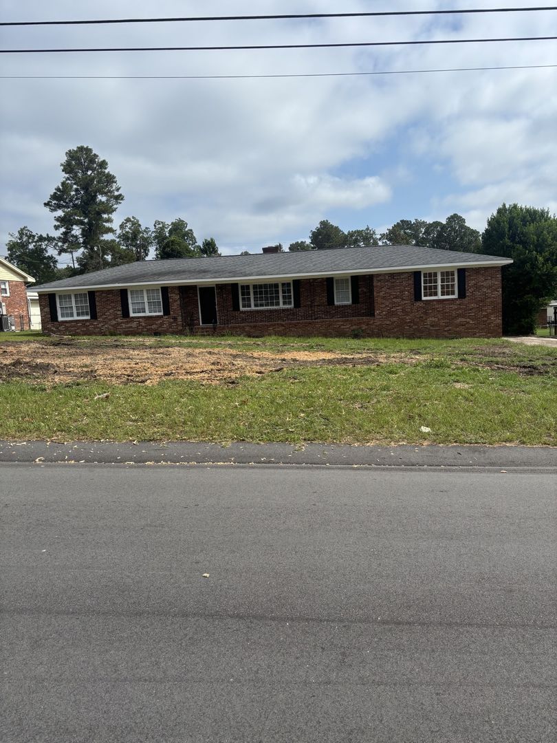 North Augusta House: 116 Crestview Drive