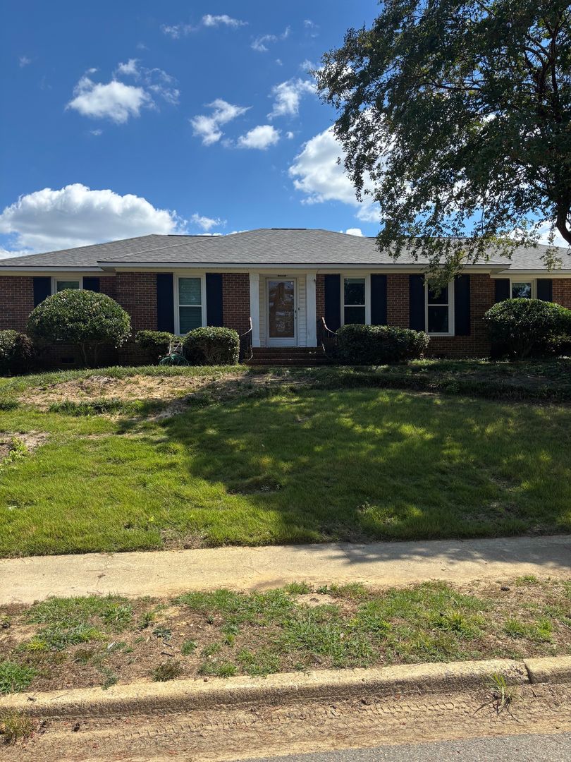 Augusta House: 216 Threadneedle Rd E