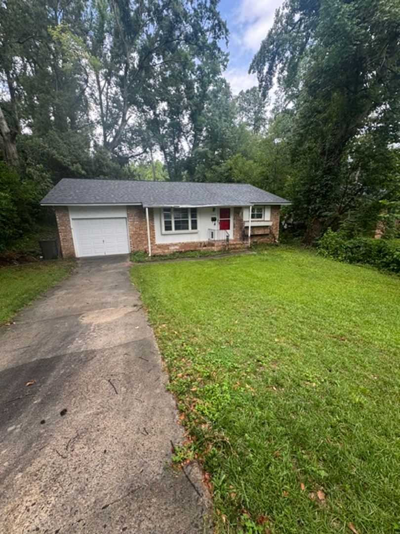 North Augusta House: 1444 Waccamaw Drive