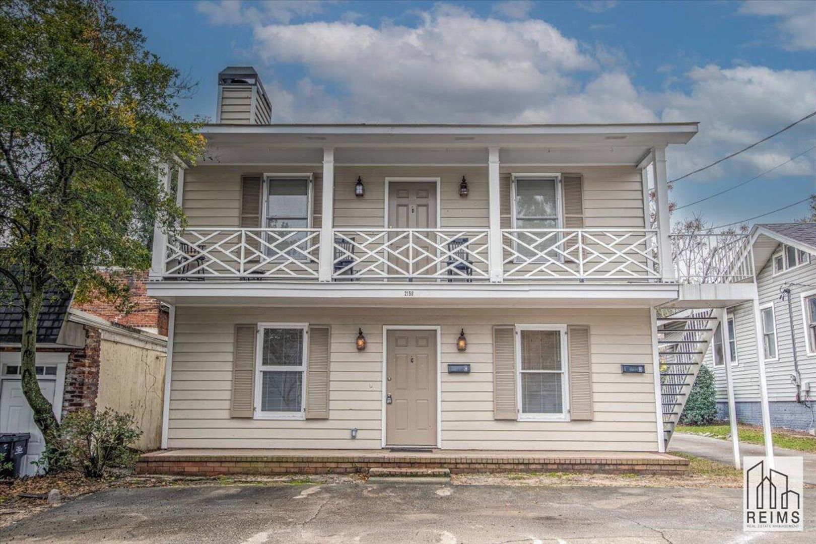 Augusta Apartment: 2198 Central Avenue