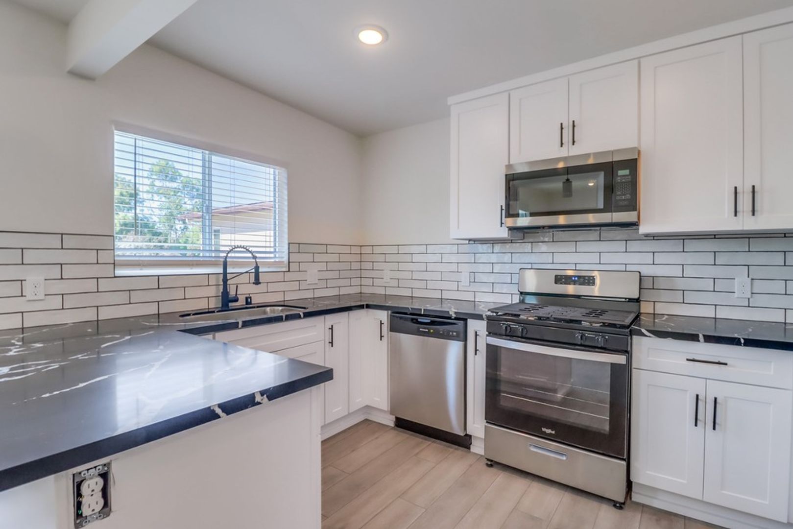 San Diego Apartment: 3626-3654 Eagle Street
