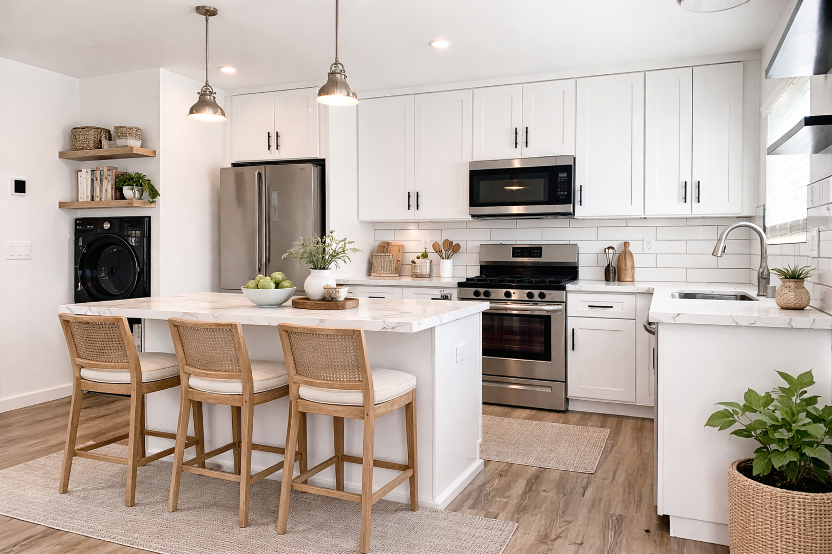 San Diego Apartment: 2121 Thomas Avenue