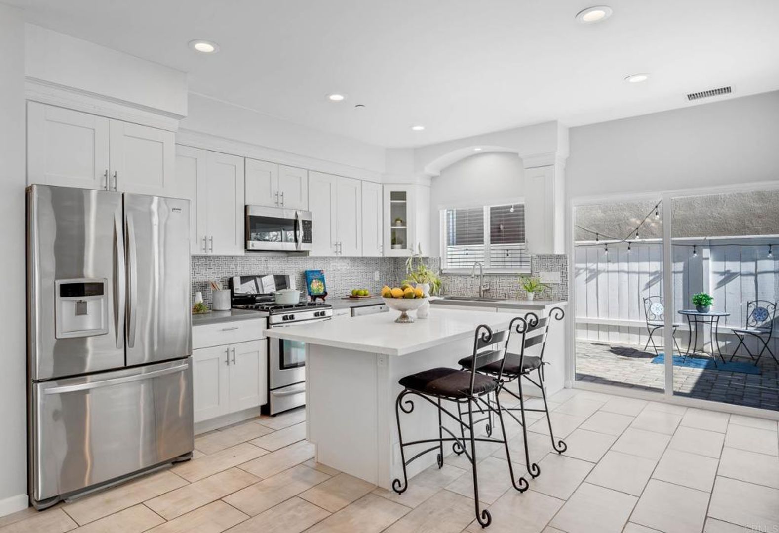 Imperial Beach House: 959 13th Street