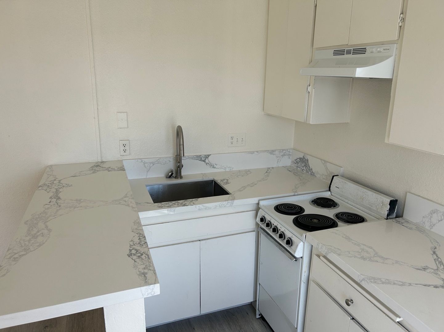 La Mesa Apartment: 7111 Waite Drive