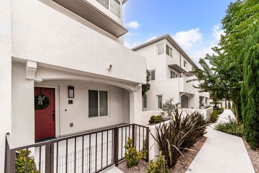 3 Bed 2 Bath Rental at 129 N. 5th St. #F, Montebello, CA – photo 1