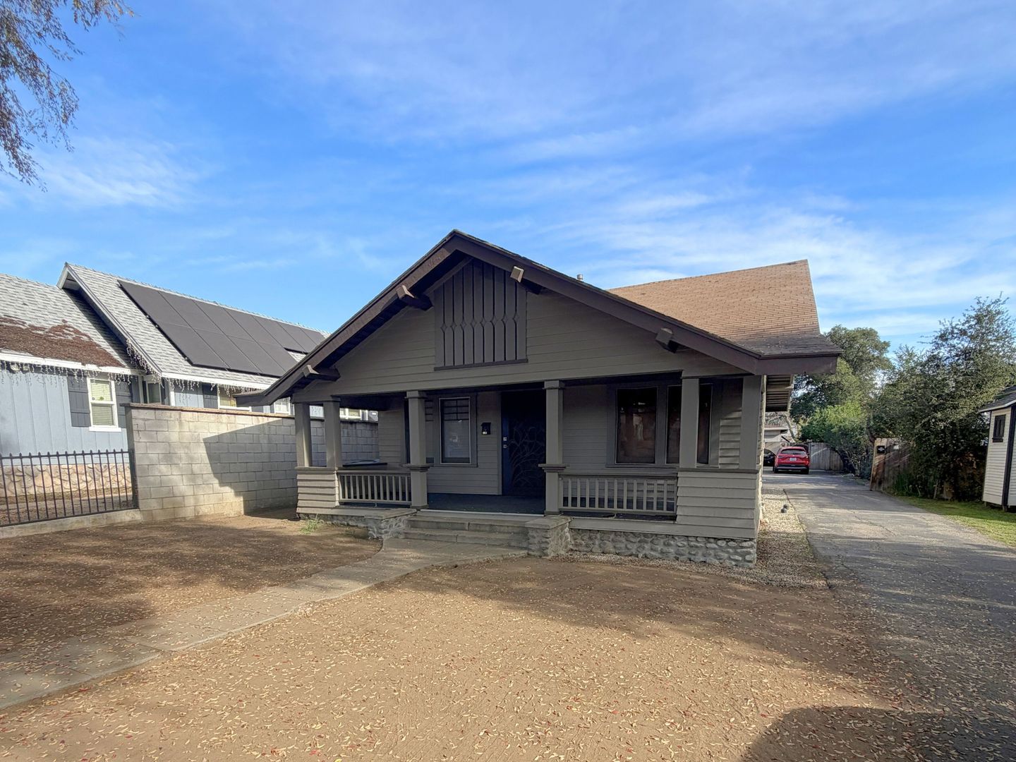 Upland Apartment: 460 N 3rd Ave