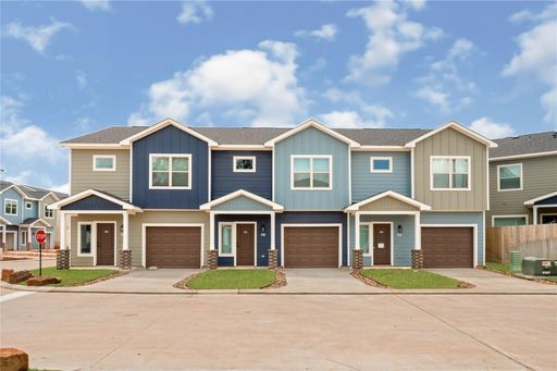 3 Bedroom Townhome – 14010 Longstreet - 202C, Building 2, Willis, TX 77318
