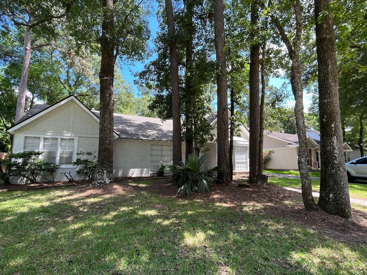 Kingwood House: 2078 Shadow Rock Drive