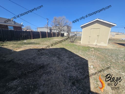 Listing photo thumbnail