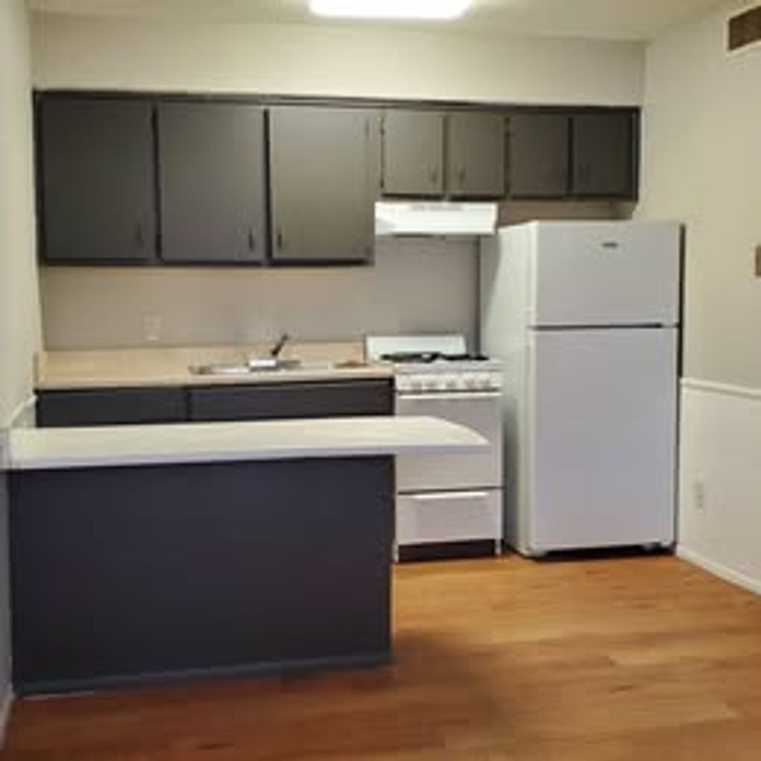 2415 S Coulter St - W-136, Amarillo, TX 79106-2620