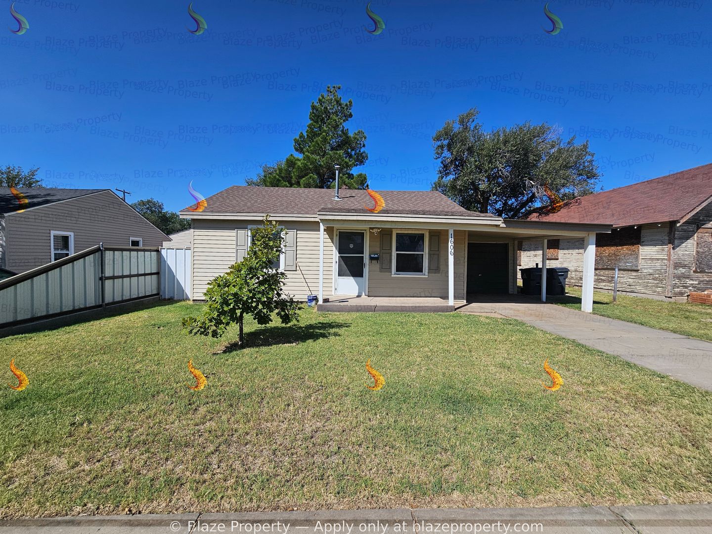 Amarillo House: 1606 S La Salle