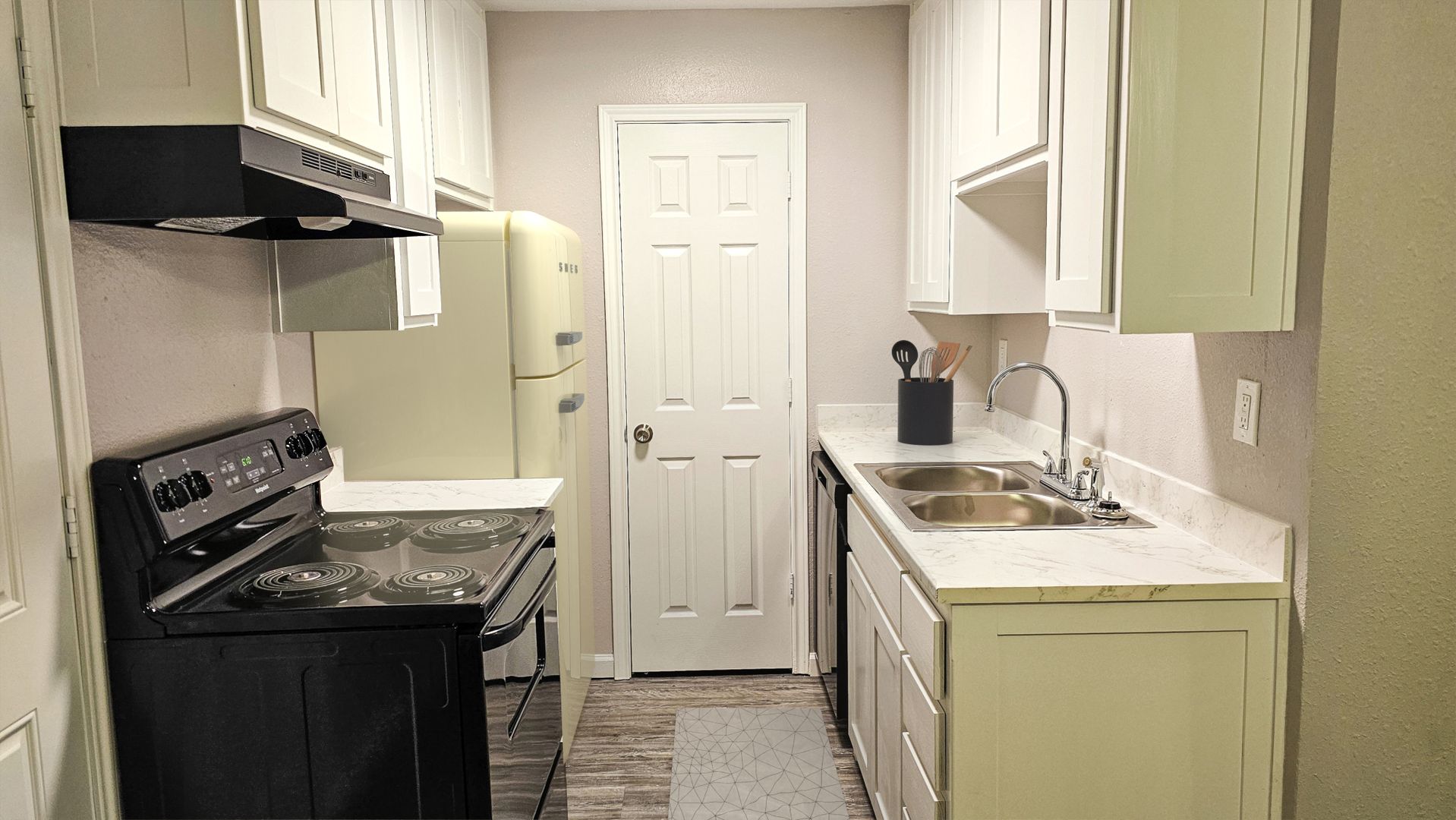 Amarillo Apartment: 4320 Canyon Drive