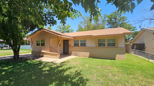 Beautiful Lawndale Home - 3br 2ba – photo 1