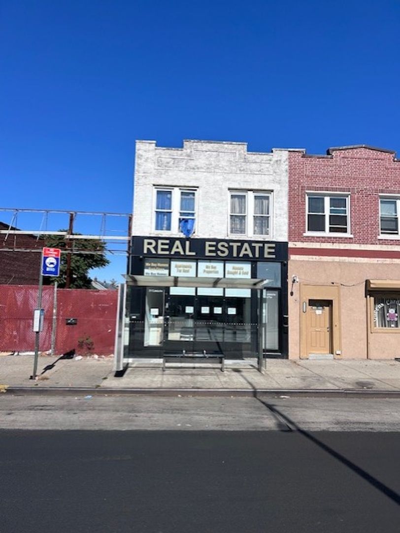 QUEENS VILLAGE Apartment: 211-13 JAMAICA AVE