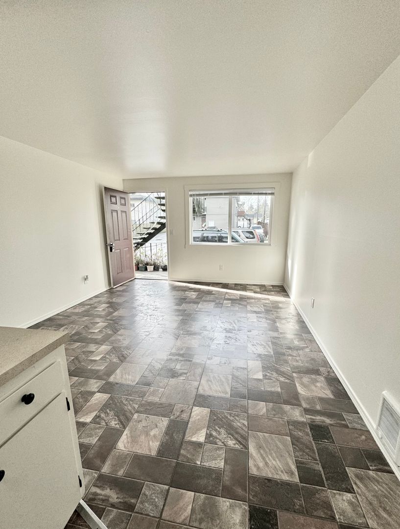 Seattle Apartment: 8830 9th Ave SW