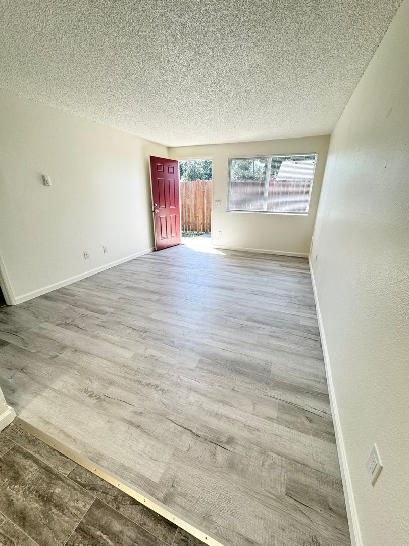 Auburn Apartment: 309, 317, 325, 333, and 2219