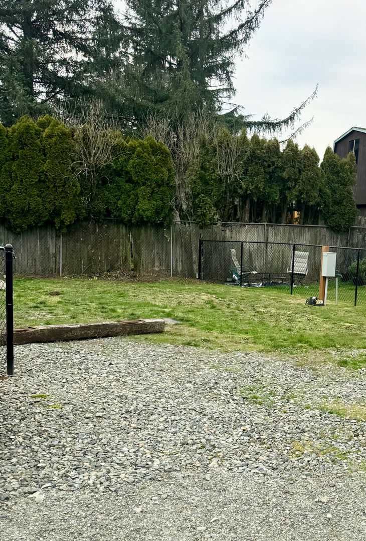 Ravensdale Apartment: 27314 SE Kent Kangley Rd