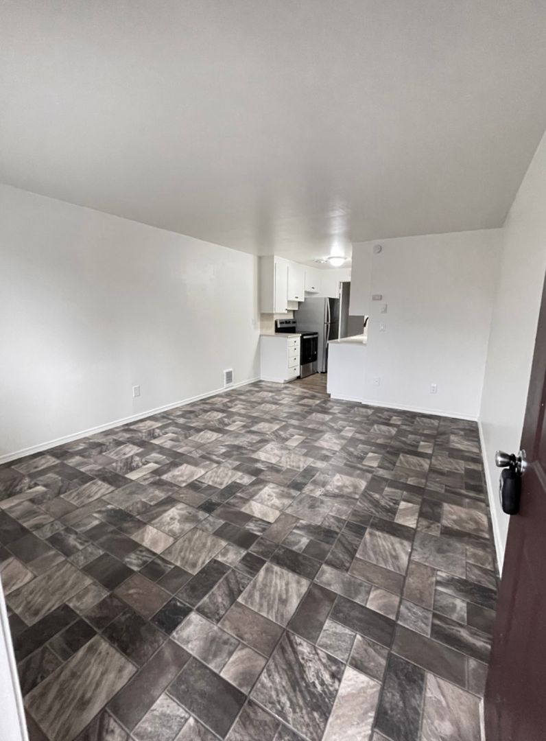 Seattle Apartment: 8830 9th Ave SW