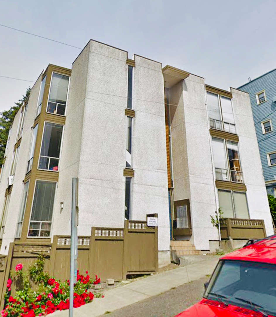 Seattle Apartment: 711 2nd Ave N