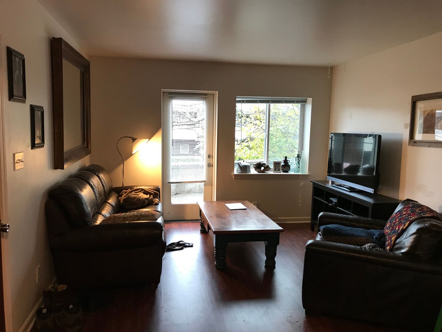 Seattle Apartment: 2441 8th Ave N
