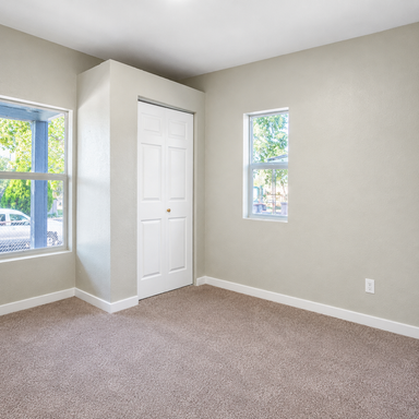 Listing photo thumbnail