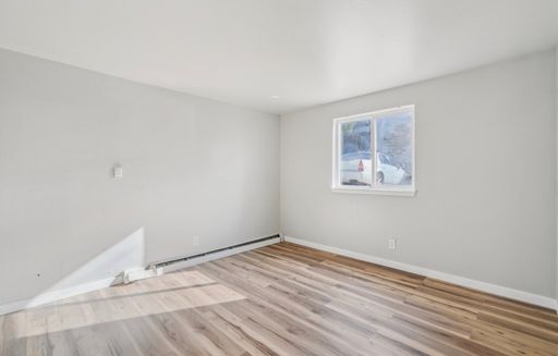Listing photo thumbnail