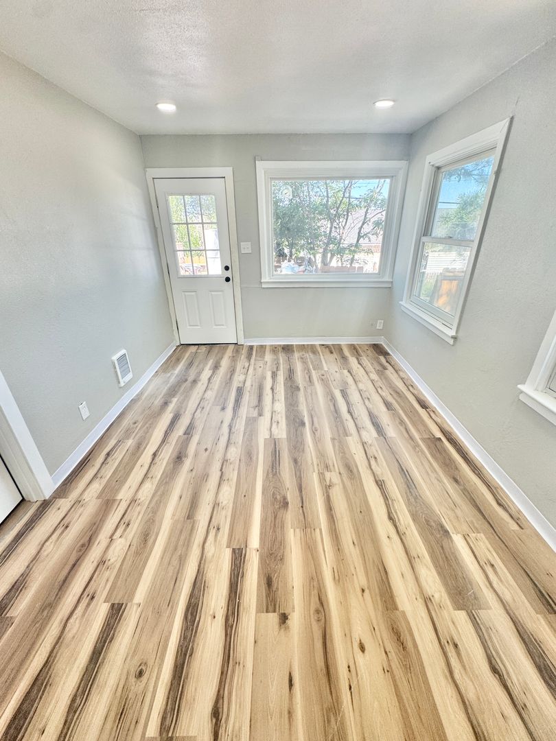 Listing photo