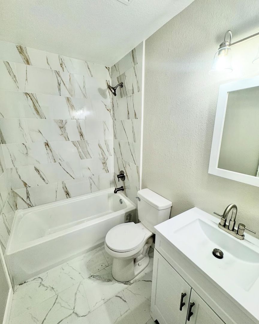 Pueblo Apartment: 1230 E Evans Ave