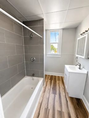 Listing photo thumbnail