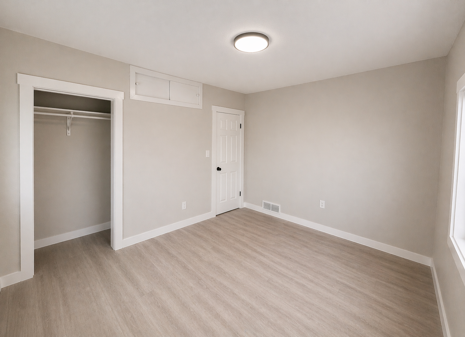 516 N Hudson Avenue 3 of 4