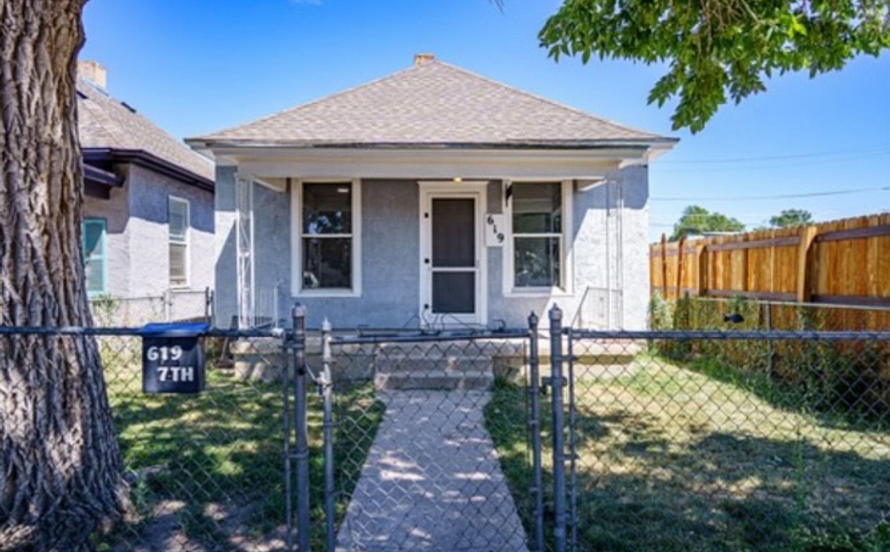 Pueblo House: 619 W 7th Street