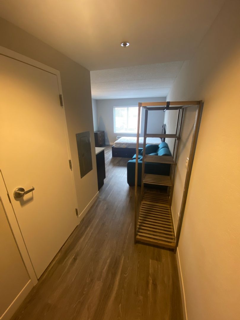 Getzville Apartment: 2402 North Forest Rd