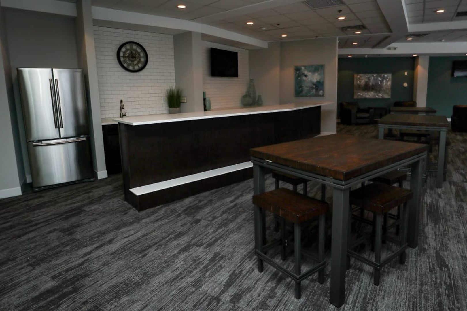 Getzville Apartment: 2402 North Forest Rd