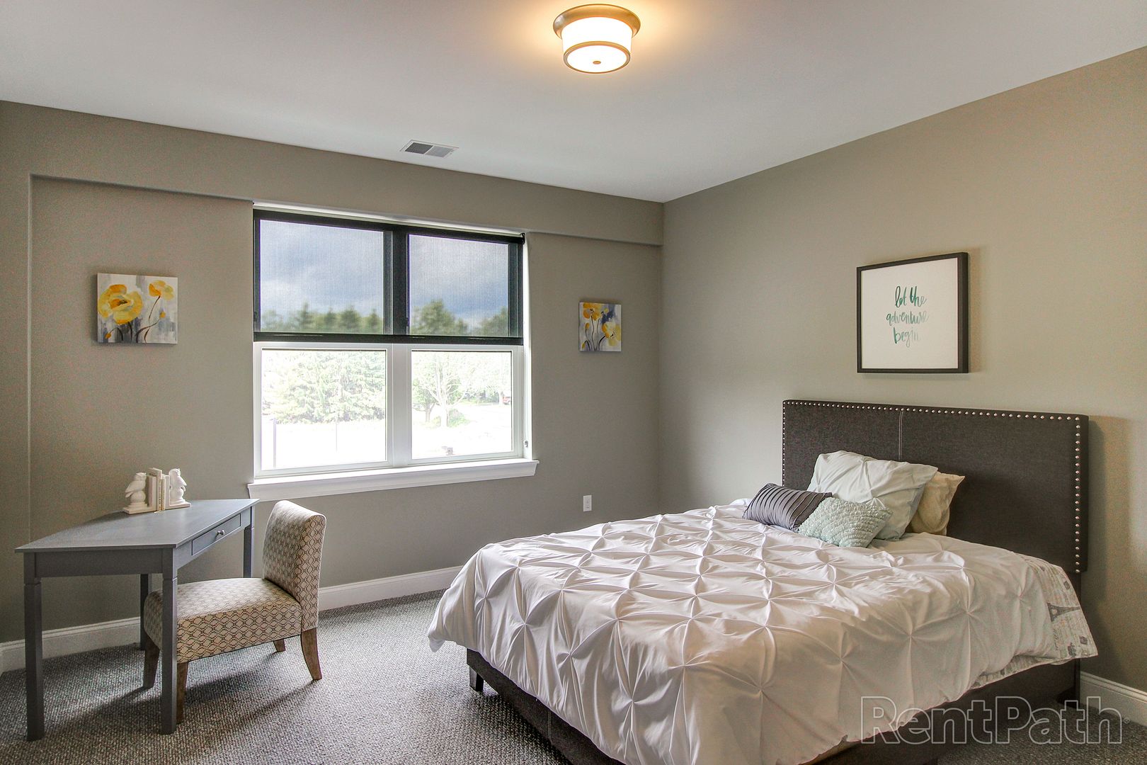 Getzville Apartment: 2635 North Forest Road