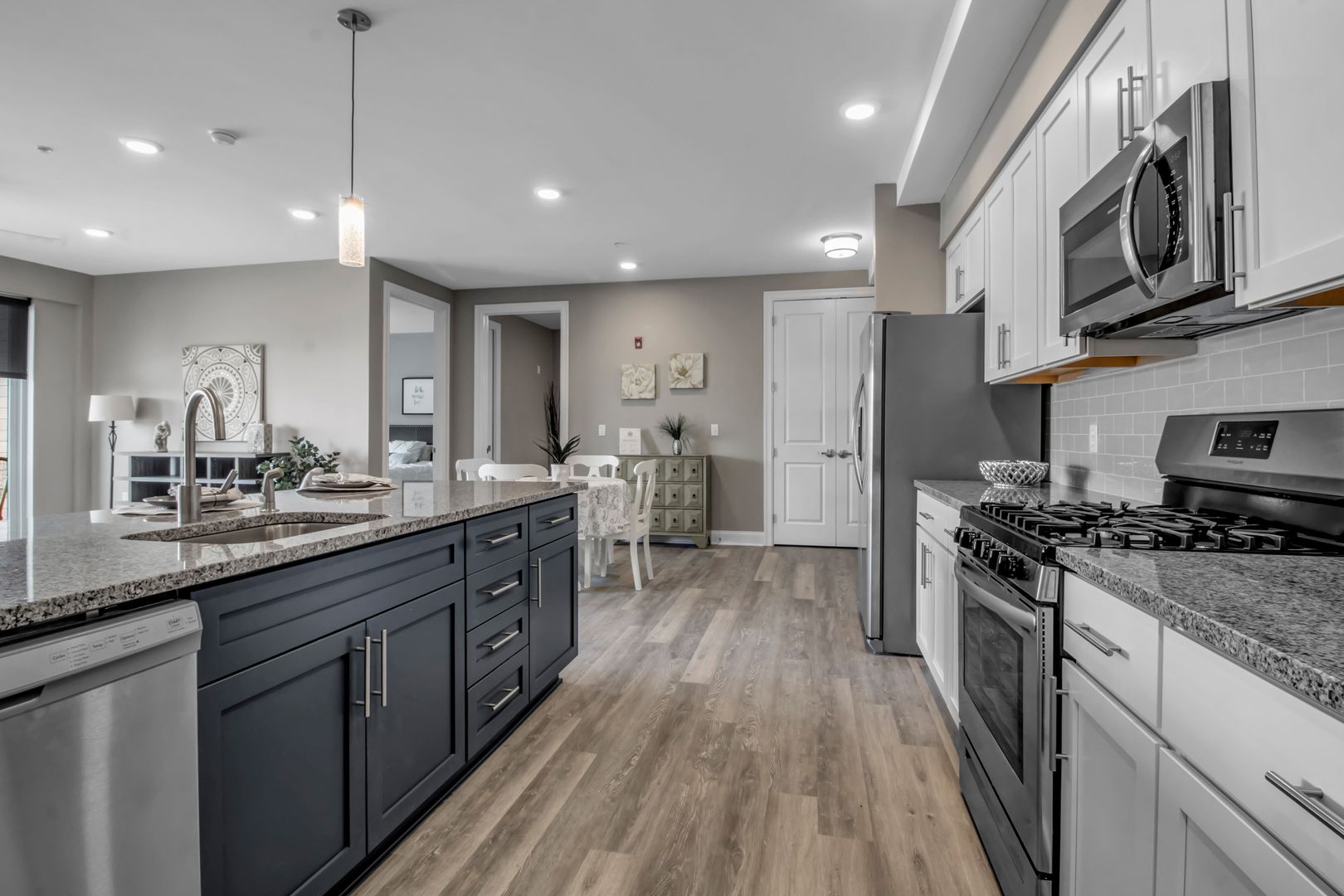 Williamsville Apartment: 6770-6790 Main St