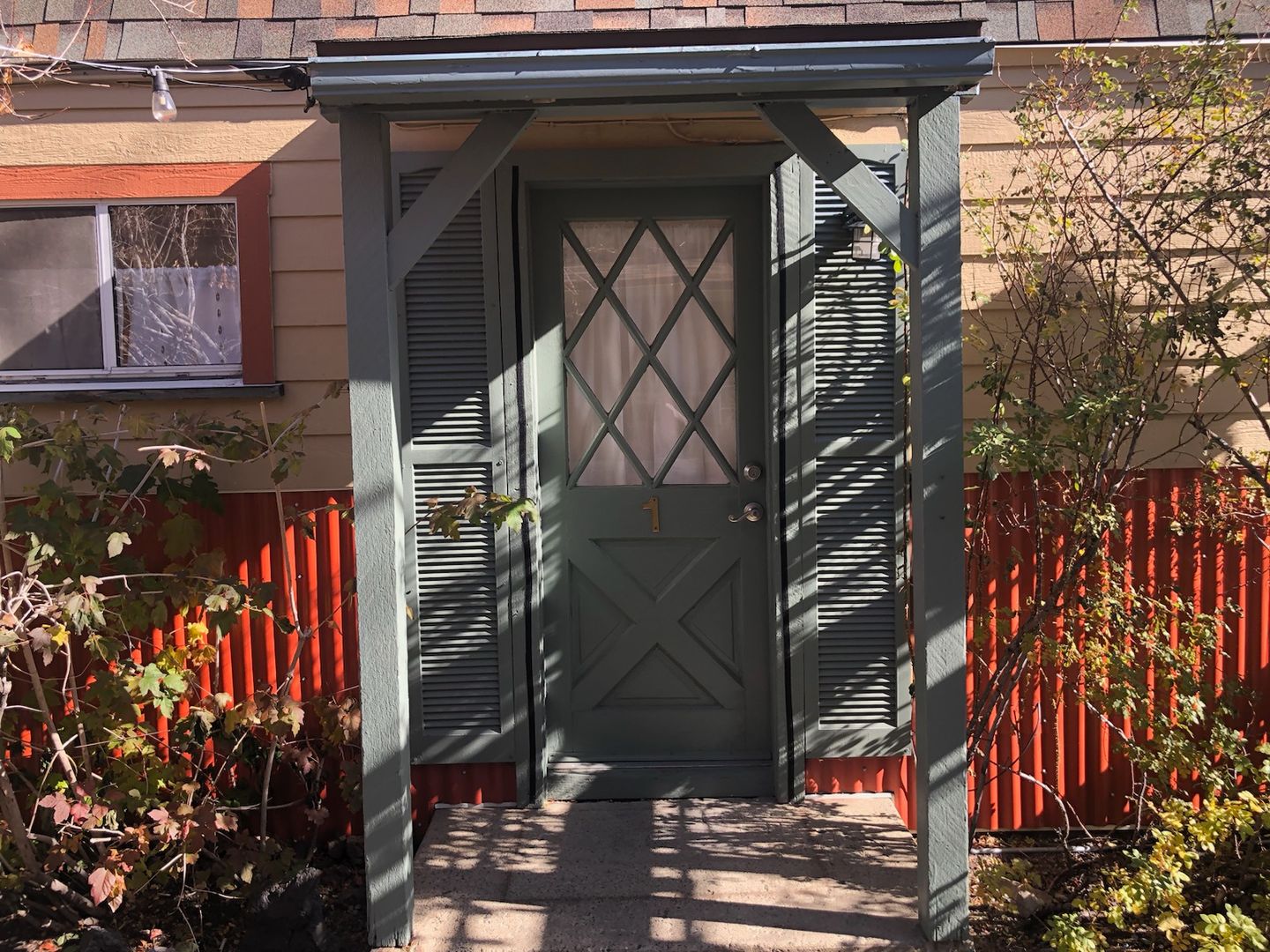 June Lake Apartment: 78 Knoll Ave.