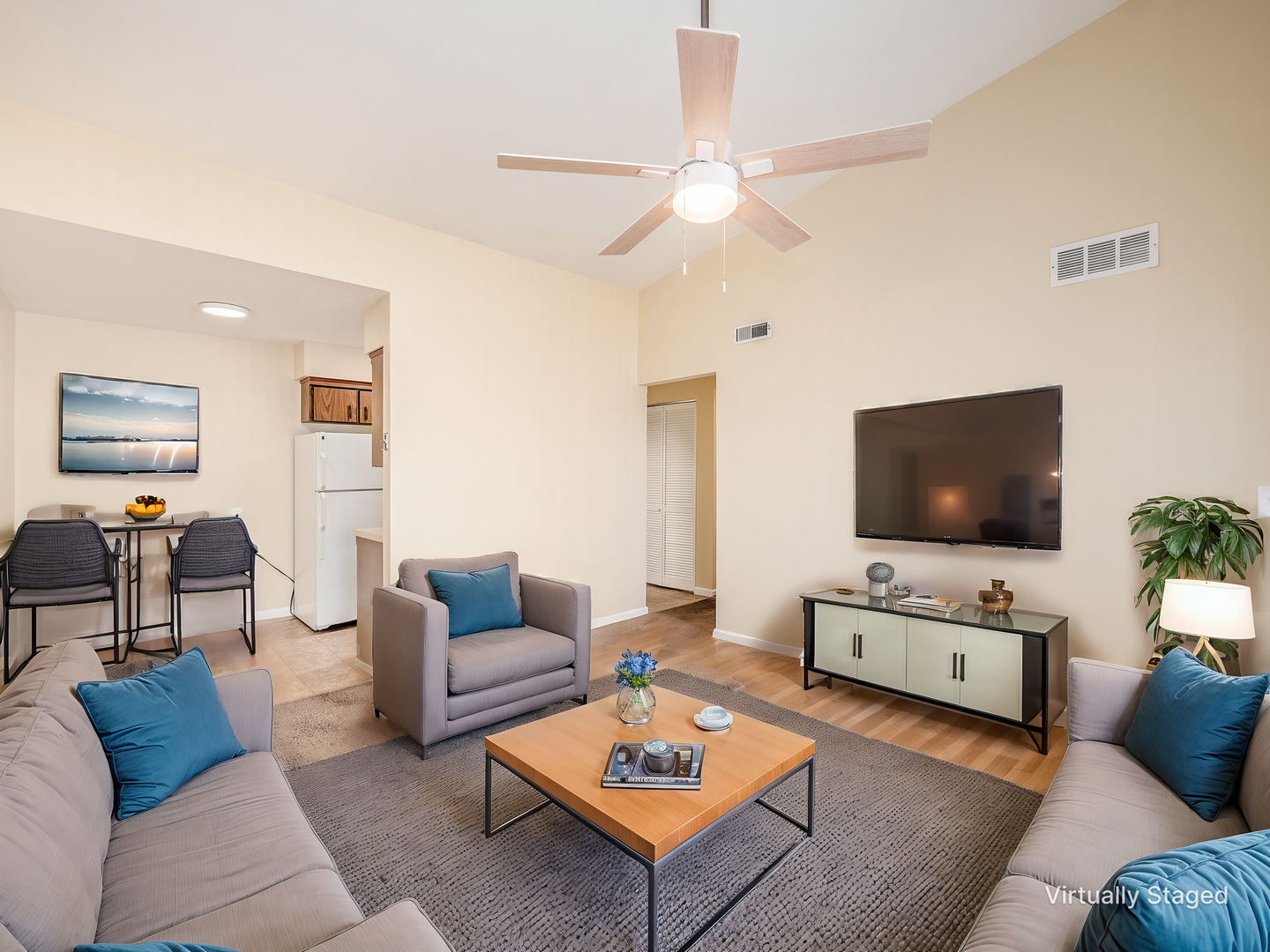Columbus Apartment: 4632 Hilton Ave