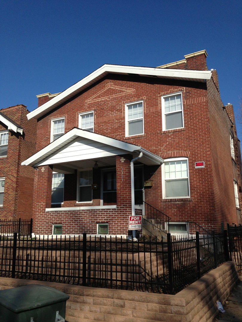 St. Louis Apartment: 3101 Miami St.